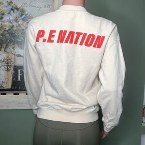 Pennington Cream Sweatshirt 
Fits XS-S